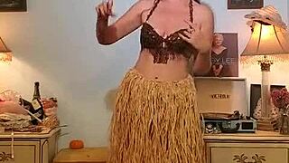 Dainty Rascal Dances With Body Positivity And Confidence