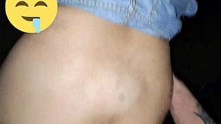 wife exposes her ass in the car window for blowjob and cum