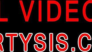 Przyrodni brat oszukuje siostrę na coś niegrzecznego, o wow! 😲