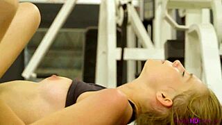 Hardcore gym action with deepthroat blow job and beaver hunting