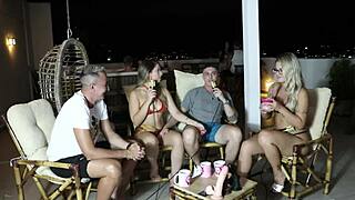 tudo sobre swing e prazer como decidiram ficar juntos e no fim fez um boquete deixando o pau bem babadinho - elo cardone e victor mustang sheer red