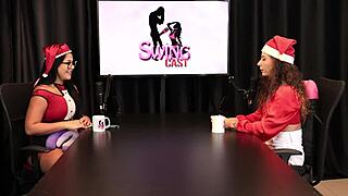 She refused the offer but ate a guy without lube and hates rimming - Jujube Delícia Sheer Red - Christmas Special