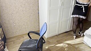 Young Maid’s Big Tits and Pussy Fingering While Chatting