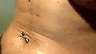 Watch this latina with big ass masturbate her pussy?