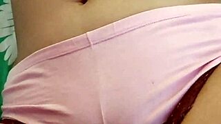 Let my neighbor film my pussy for creampie 😏