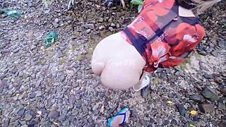 Pinay Risks Public Creampie in Tight Pussy at Beach