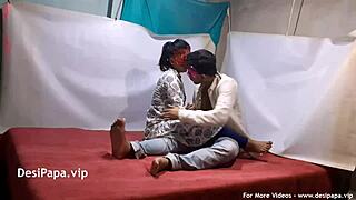 Amateur video of Bhabhi Samira's hot affair with clear Hindi audio and dirty sex lick