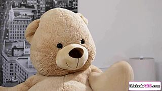 Big tits blonde lesbians trib and lick petite bffs' pussies