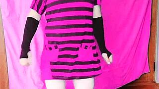 Cute crossdresser dances sexily with big ass