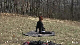 Couple finds hot gal during hike