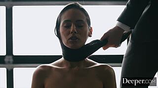 Andreina De Luxe Steps Into Unknown Pleasures