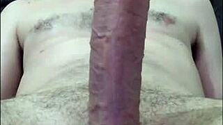 PUNHETAS E GOZADAS NO ROSTO!