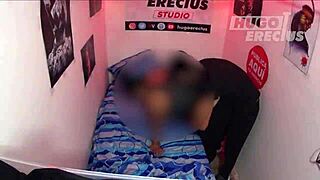 Mi Vecina Se Escapa De Su Casa Para Un Rapidín Cámara Escondida