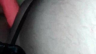 noche viendo porno con anal y masturbacion intensa