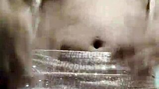 Just watching this travesti enjoy a solo moment