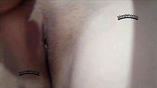 Hello Loves I Show You My Tail