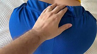 Brazilian couple reveals big asses in cuckold voyeur election fun