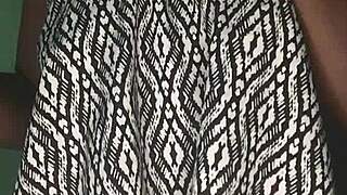 Twerking naked on the beach feels incredible!