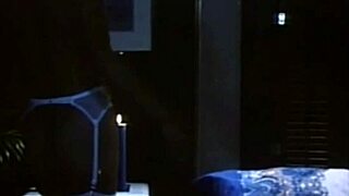 Vintage porno zapáli divoký sex dychtivému páru