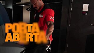 Blindfolded Bodybuilder Takes Big Cock Bareback