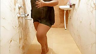 myanmar sexy milf bathing in the shower