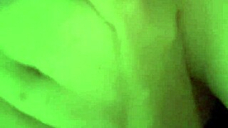 curvy milf moans with juicy pussy action