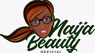 Wow, this sexy black twerker gets fingered with a dildo, so horny and wet!