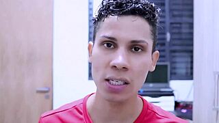 Igor E J - Novinho Gay Brasileiro!