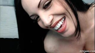 Hot Brunette Pleasures Herself On Webcam Passionately