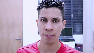 Igor E J - Novinho Gay Brasileiro!