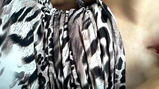 Blonde Milf Masturbates In Car With Vibrator Secretly