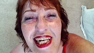 Dawnskye dögösen cigizik, miközben kerek seggével izgat!