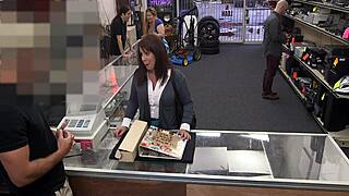 Amateur Harlot Swallows Semen While Getting Fucked Roughly