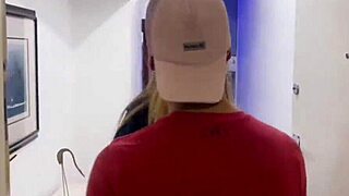 Transei com meu amigo e meu vizinho junto