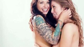 i caught my stepmom's secret lesbian audiobook and couldn't resist listening in!