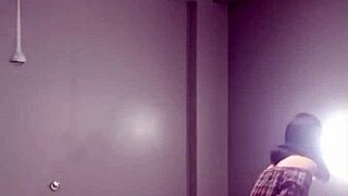 Entro Al Cuarto Y La Obligo A Follar Con Mi Polla