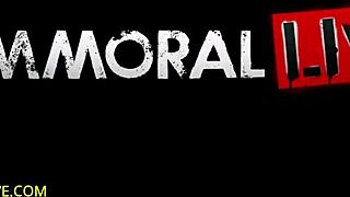 เฮ้! สุขสันต์คริสต์มาส! ลูซี่ ดอลล์ตัวเล็กเสร็จสุดๆ กับของขวัญใหญ่ของซานต้า