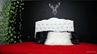 Feeling Intense Pleasure As Latina Loren Th Masturbates Passionately.