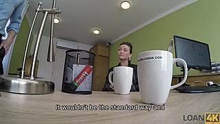 loan4k punca potrebuje denar, zato se upogne za vroče kasting jebanje