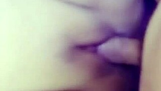 Amateur takes a sexy selfie