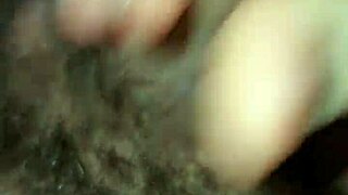 Young twink jerking off for cumshot?