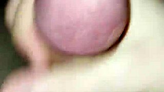 Young twink jerking off for cumshot?