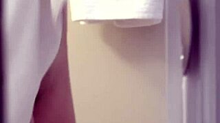 Ginger Stepsister Likes It Rough - Scarlett Johnson -