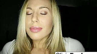 Olivia Austin is a hot blonde milf who likes to have a bath and masturbate