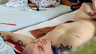Gay couple enjoys edging, rimjobs, and foot worship