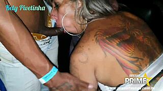 Kely Pivetinhaslut feels the passion in a mini gangbang at the party.