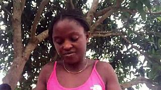 Crazy bitch in sexy outfit unboxes packages in front of strangers in 3D porn