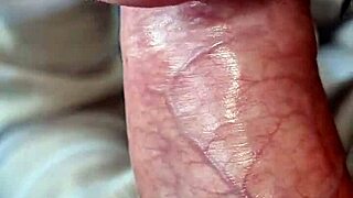 Blowjob in car swallows all and licks fingers