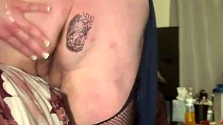 i suck n fucc big tit milf wit toys, moanin to orgazm in juicy puss