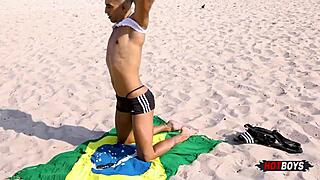 i came to rio to offer my greedy ass for big cocks